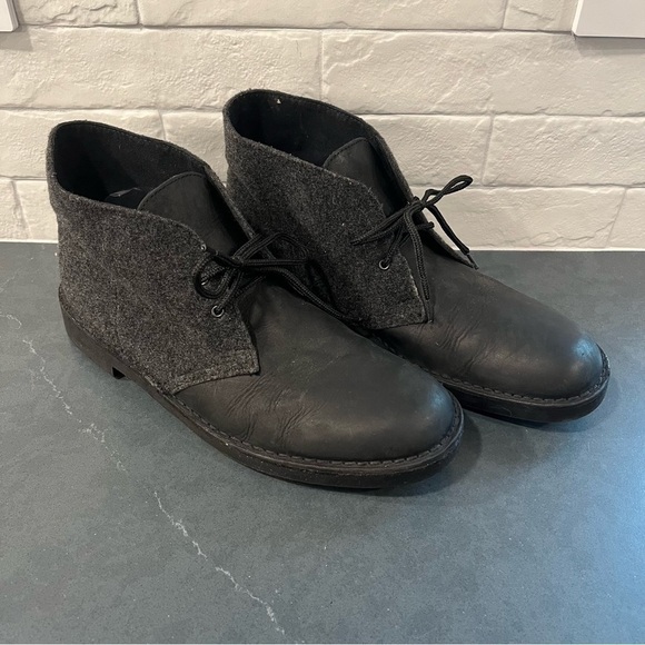 Clarks sz 10.5 black leather wool chukka boots main image 3